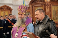 Митрополит Артемий совершил молебен в День войск национальной гвардии России
