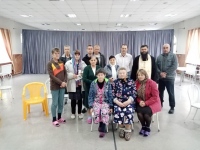 Хабаровские священники посещают пункты временного размещения беженцев