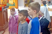 Учащиеся воскресной школы принимают деятельное участие в приходских богослужениях