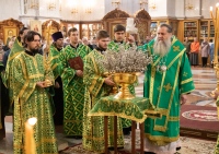 Митрополит Артемий возглавил Всенощное бдение в канун Недели вайи в главном соборе края