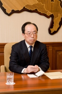 На защите дипломных работ в Хабаровской семинарии присутствовал генеральный консул Японии в Хабаровске Цугуо Такахаси