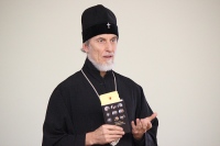 В краевой научной библиотеке состоялась презентация книги «Монахи о выборе и о свободе»