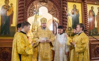 В день празднования 15-летия Петропавловского женского монастыря митрополит Владимир совершил Божественную литургию в монастырском храме