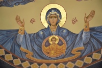 В алтаре храма  Петропавловского монастыря появились фрески