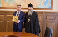 Правящий архиерей встретился с губернатором Хабаровского края