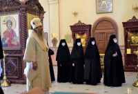 Митрополит Артемий совершил Божественную литургию в престольный праздник Петропавловского женского монастыря