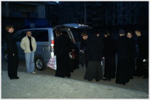 Встреча студентов семинарии приехавших с Чукотки по окончании несения послушания ( 22 апреля 2009 года )