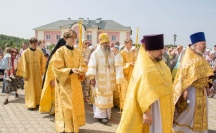 Божественная литургия в Петропавловском женском монастыре 12 июля 2019 г.