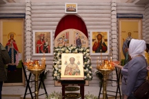 Божественная литургия в Никольском храме на Прогрессивной 19 декабря 2019 г.